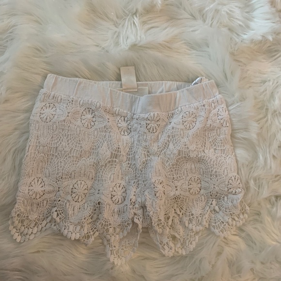 White lace shorts - Picture 1 of 1